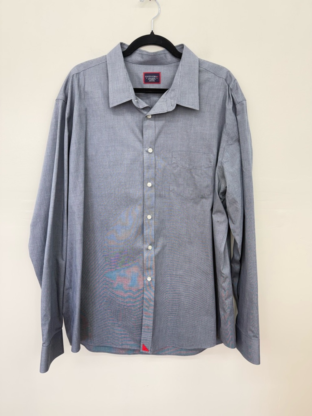 UNTUCKit Men’s Long-Sleeve Dress Shirt in Light Gray K6